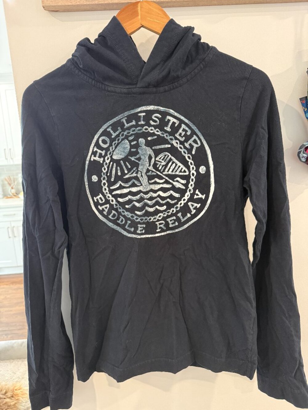 Hollister Boys long sleeve t-shirt with hood, black, size small (14)